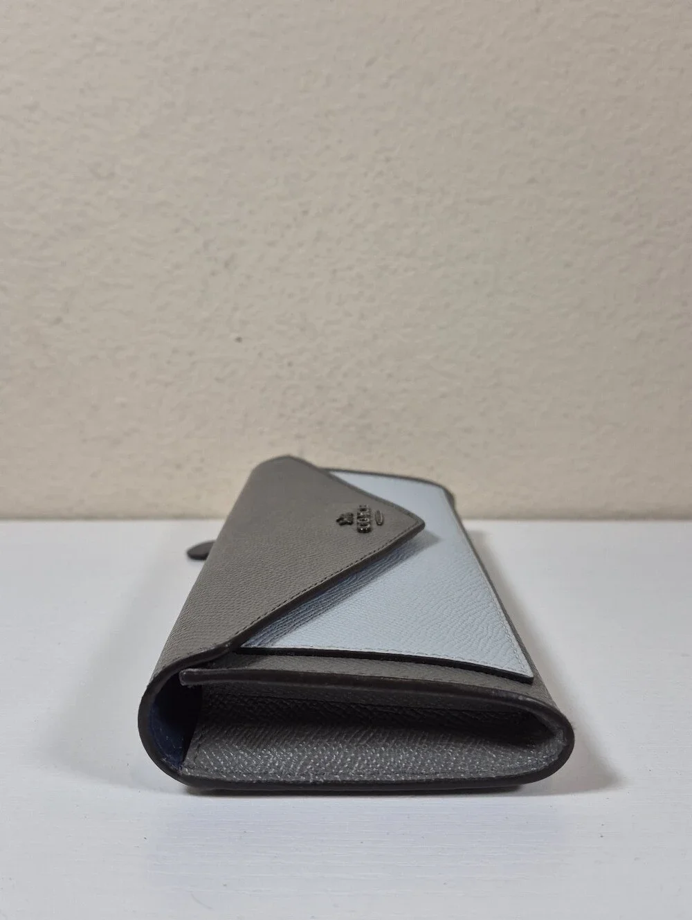 Coach Soft Wallet In Color-block - Picture 4 of 12